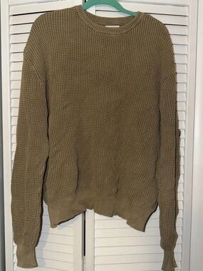Textured Crewneck Sweater in Olive Brown